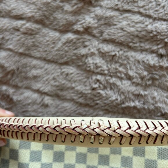 Louis Vuitton Artsy MM - Picture 5 of 8